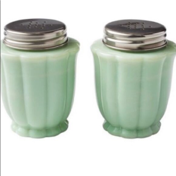 Last set The Pioneer Woman timeless beauty salt and pepper shakers, jade. - Picture 2 of 3